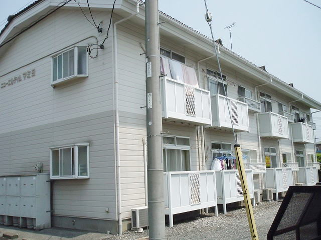 駅まで徒歩6分で交差点近くなので車でも電車でもお出かけ便利な立地です☆ニューエルディムマミヨ　102号室